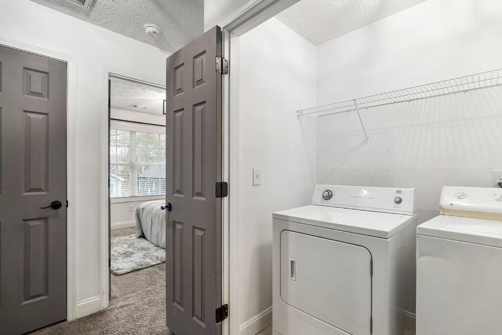Modern 3Bd,2Ba Townhome Near Stadiums In Metro-Atl Атланта Екстер'єр фото